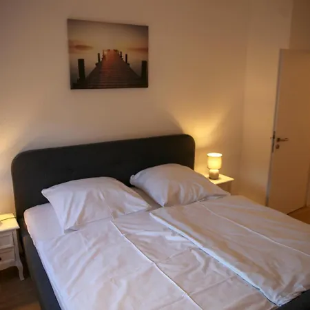 Apartment Bergblick O1 *